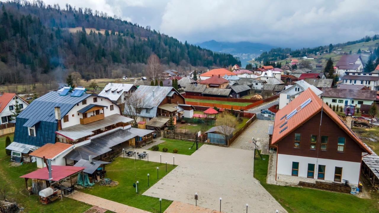 Montana Resort Colibita Exterior photo