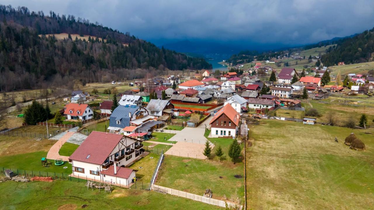 Montana Resort Colibita Exterior photo